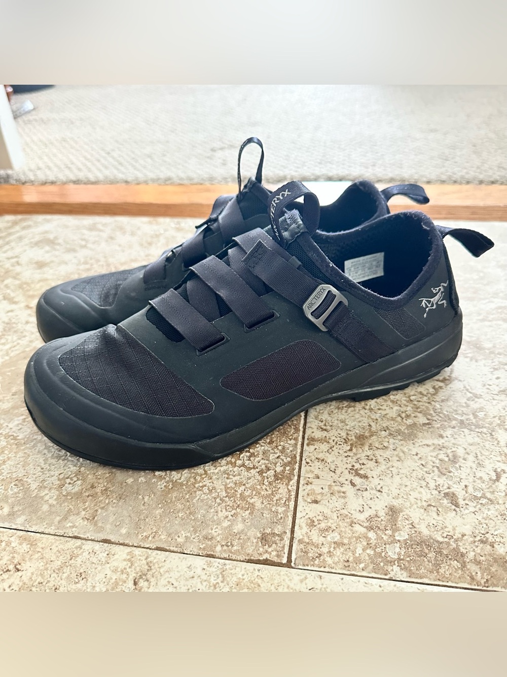 Arc'teryx Mens Black Slip-On Trail Shoe